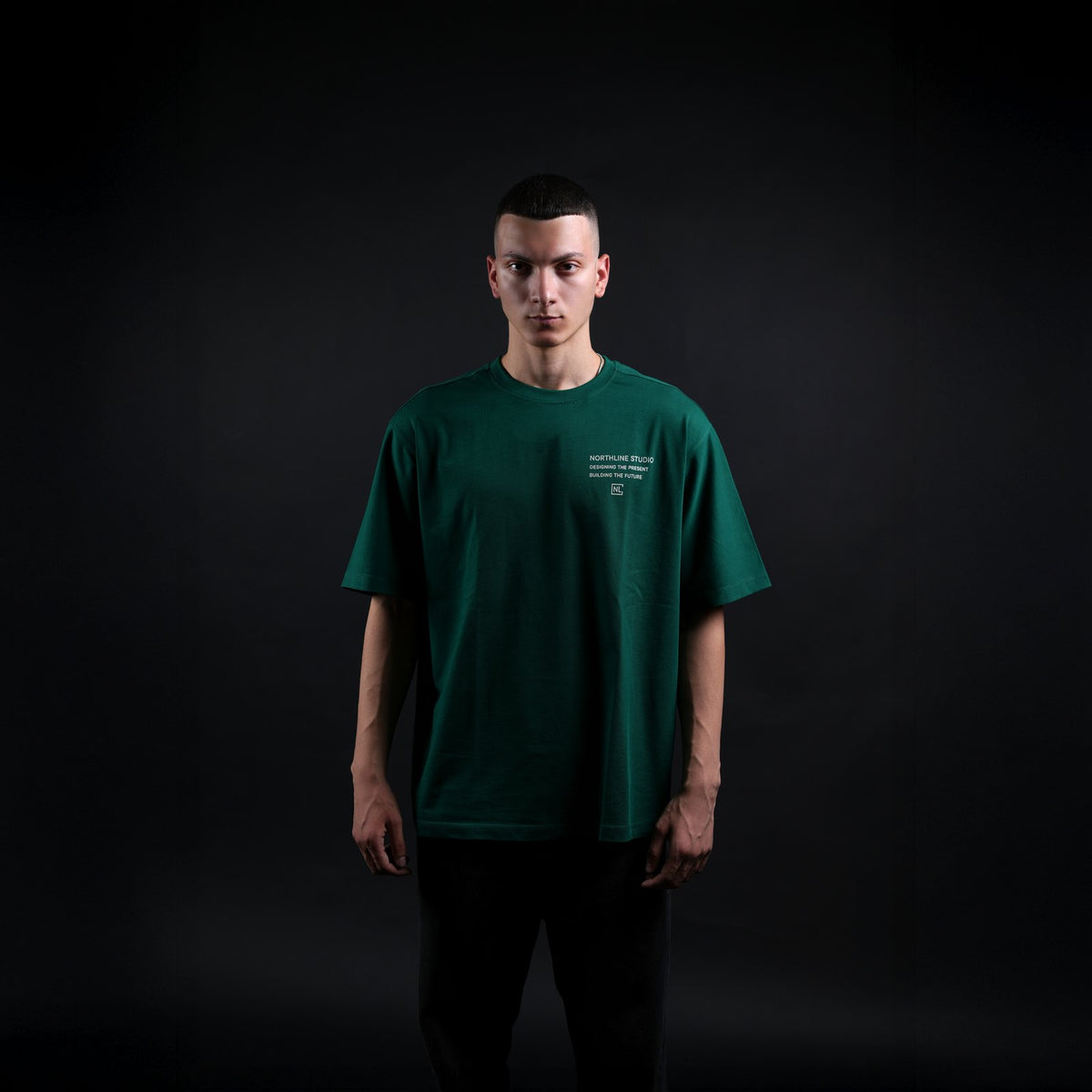 Northline Restructured Thinking Tee green, detail